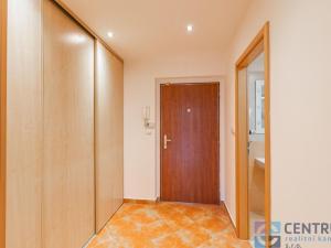 Prodej bytu 1+kk, Praha - Prosek, Nad šestikopy, 36 m2