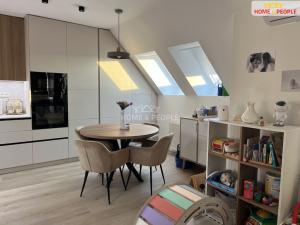Prodej bytu 3+kk, Otrokovice, nám. 3. května, 95 m2