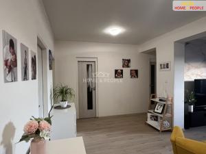 Prodej bytu 3+kk, Otrokovice, nám. 3. května, 95 m2