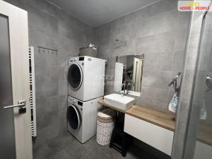 Prodej bytu 3+kk, Otrokovice, nám. 3. května, 95 m2