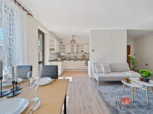 Prodej rodinného domu, Dubenec, 200 m2