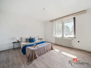 Prodej rodinného domu, Dubenec, 200 m2