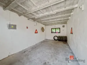 Prodej rodinného domu, Dubenec, 450 m2