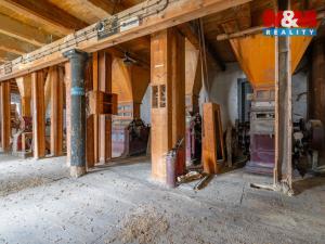 Prodej obchodního prostoru, Klatovy - Beňovy, 934 m2