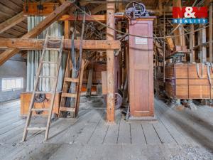 Prodej obchodního prostoru, Klatovy - Beňovy, 934 m2