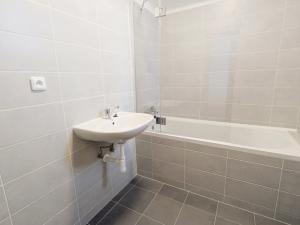 Pronájem bytu 3+kk, Havířov, Dlouhá třída, 75 m2