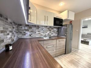 Pronájem bytu 2+1, Hrušovany u Brna, Sídliště, 65 m2
