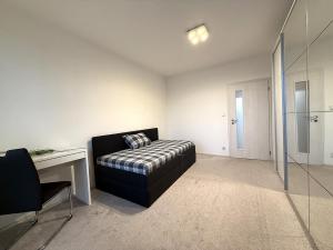 Pronájem bytu 2+1, Hrušovany u Brna, Sídliště, 65 m2