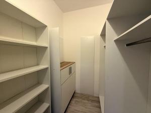 Pronájem bytu 2+1, Hrušovany u Brna, Sídliště, 65 m2