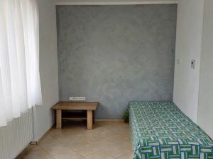 Pronájem bytu 1+kk, Úvaly, nám. Svobody, 30 m2