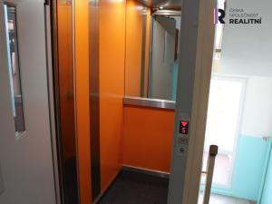 Pronájem bytu 2+1, Karlovy Vary - Rybáře, Krušnohorská, 53 m2