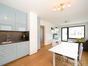 Pronájem bytu 3+kk, Praha - Malešice, Azzoniho, 80 m2