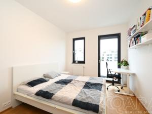 Pronájem bytu 3+kk, Praha - Malešice, Azzoniho, 80 m2