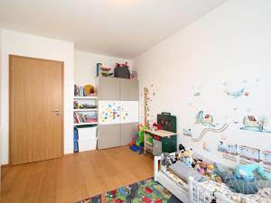 Pronájem bytu 3+kk, Praha - Malešice, Azzoniho, 80 m2