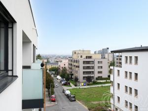 Pronájem bytu 3+kk, Praha - Malešice, Azzoniho, 80 m2