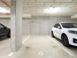 Pronájem bytu 3+kk, Praha - Malešice, Azzoniho, 80 m2