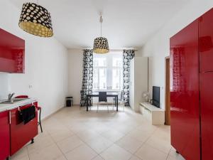 Pronájem bytu 2+kk, Praha - Vršovice, Kodaňská, 45 m2