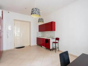 Pronájem bytu 2+kk, Praha - Vršovice, Kodaňská, 45 m2