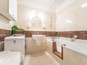 Pronájem bytu 2+kk, Praha - Krč, V Štíhlách, 65 m2