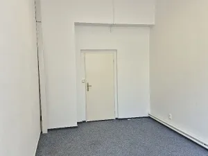 Pronájem kanceláře, Praha - Smíchov, Drtinova, 21 m2