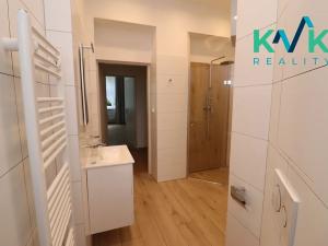Pronájem bytu 2+1, Karlovy Vary, Svahová, 81 m2