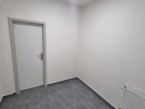 Pronájem obchodního prostoru, Břeclav, Husova, 37 m2