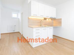 Pronájem bytu 1+kk, Havířov - Město, V Parku, 32 m2