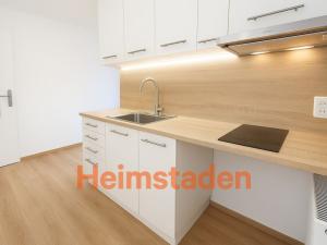 Pronájem bytu 1+kk, Havířov - Město, V Parku, 32 m2