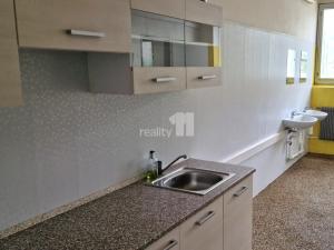 Prodej výrobních prostor, Praha - Zličín, Strojírenská, 180 m2