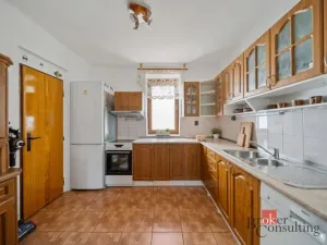 Prodej rodinného domu, Dubenec, 250 m2