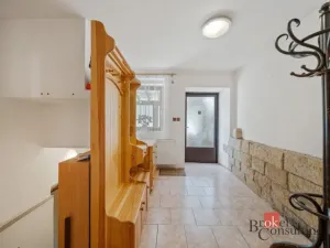Prodej rodinného domu, Dubenec, 250 m2