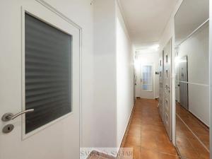 Prodej bytu 3+1, Praha - Petrovice, Frostova, 71 m2