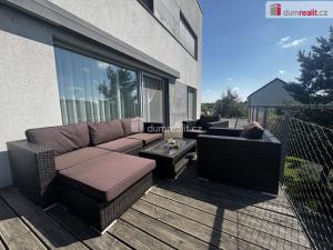Pronájem rodinného domu, Králův Dvůr, Nad Máchovnou, 192 m2