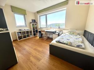 Pronájem rodinného domu, Králův Dvůr, Nad Máchovnou, 192 m2