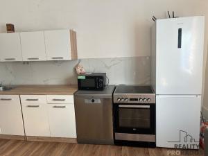 Prodej rodinného domu, Trmice, U Mlýnského potoka, 400 m2