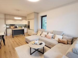 Pronájem bytu 3+kk, Praha - Hostivař, U hostivařského nádraží, 126 m2