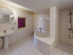 Prodej komerční nemovitosti, Hradec Králové, Zelená, 160 m2