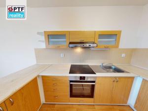 Pronájem bytu 2+kk, Plzeň, Houškova, 65 m2
