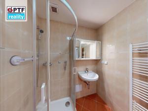 Pronájem bytu 2+kk, Plzeň, Houškova, 65 m2