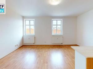 Pronájem bytu 2+kk, Plzeň, Houškova, 65 m2