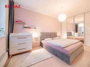 Pronájem bytu 2+kk, Hostivice, Pšeničná, 53 m2