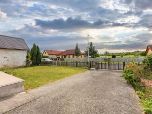 Prodej rodinného domu, Dymokury, Černohorská, 165 m2
