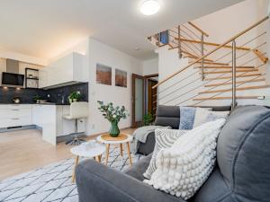 Prodej rodinného domu, Praha - Cholupice, Lhenická, 109 m2