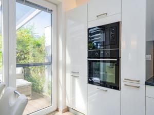 Prodej rodinného domu, Praha - Cholupice, Lhenická, 109 m2