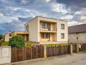 Prodej rodinného domu, Dymokury, Černohorská, 165 m2