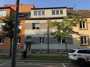 Pronájem bytu 2+kk, Plzeň, Ruská, 74 m2