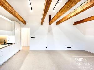 Prodej bytu 3+kk, Karlovy Vary, Mattoniho nábřeží, 85 m2