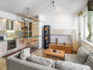 Pronájem bytu 2+kk, Praha - Michle, Elektrárenská, 42 m2