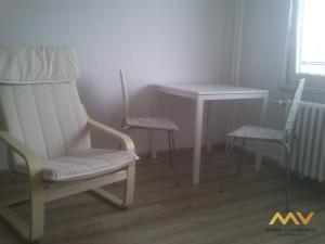 Pronájem bytu 1+kk, Hradec Králové - Nový Hradec Králové, Brožíkova, 35 m2
