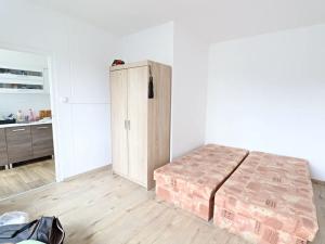 Prodej bytu 3+1, Horšovský Týn, Karla Čapka, 61 m2